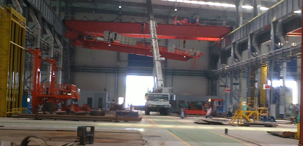 32吨双梁桥式起重机安装现场1